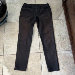 Lululemon work pants great quality 32